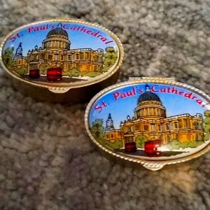 SOLD.   St. Paul's Cathedral Pill Box. New.